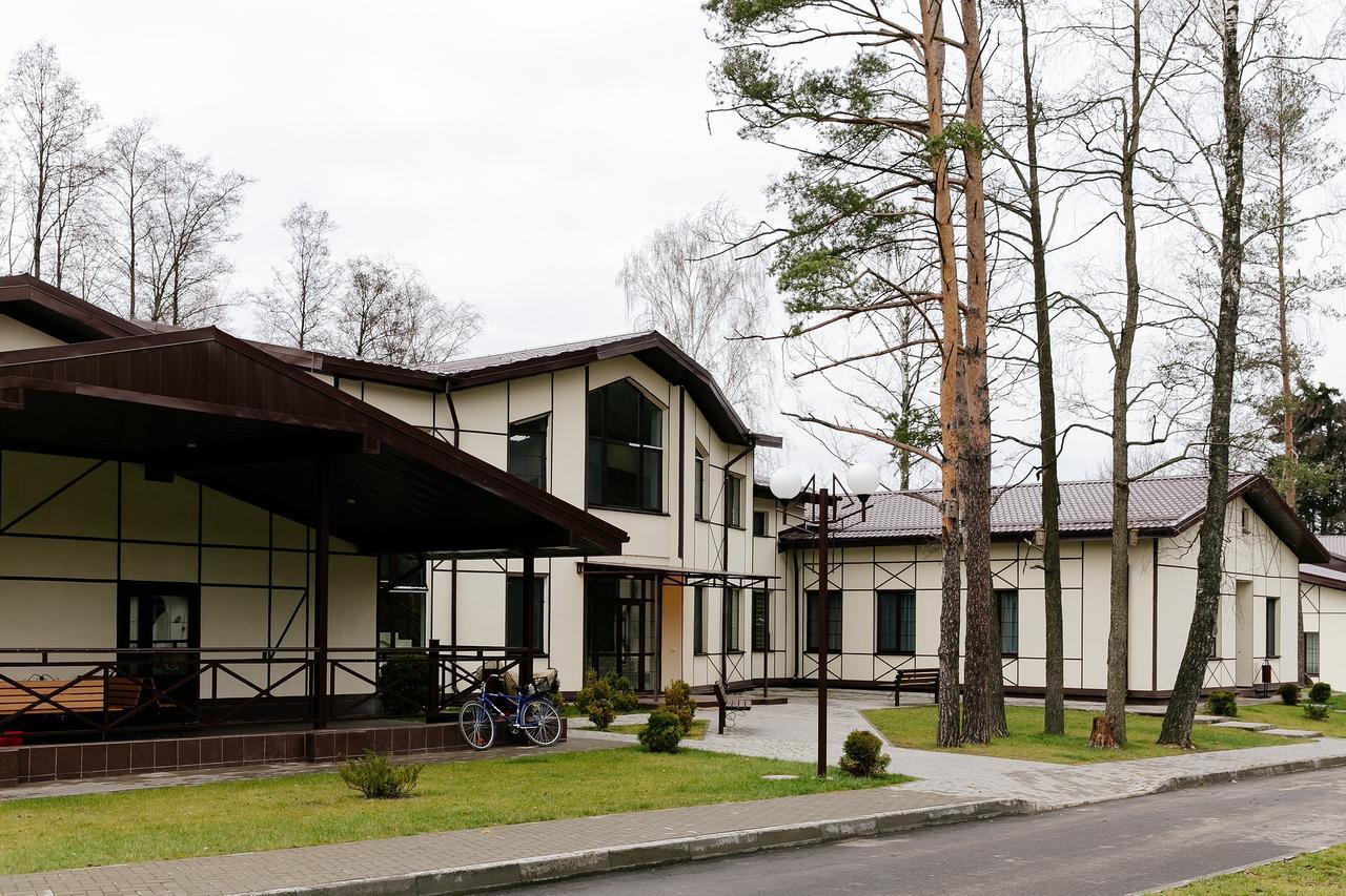 Hotel Baza otdykha Chaika Zhodzina Zewnętrze zdjęcie