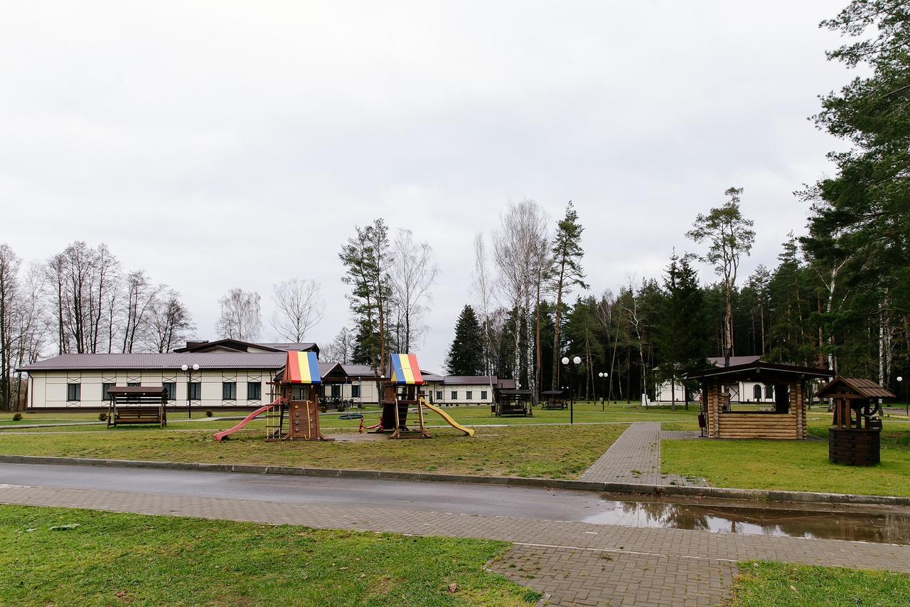 Hotel Baza otdykha Chaika Zhodzina Zewnętrze zdjęcie
